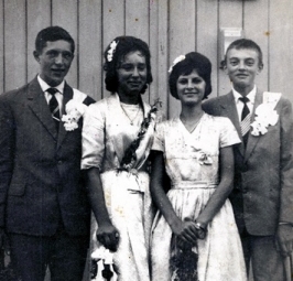Lakodalmas kép: Balog Pál és Frank Julia esküvője
Képet adta: Dinyési Balog Franciska 